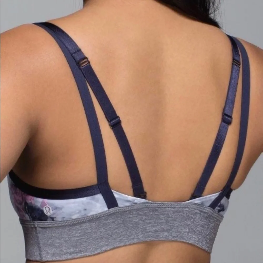 lululemon athletica reposhing this